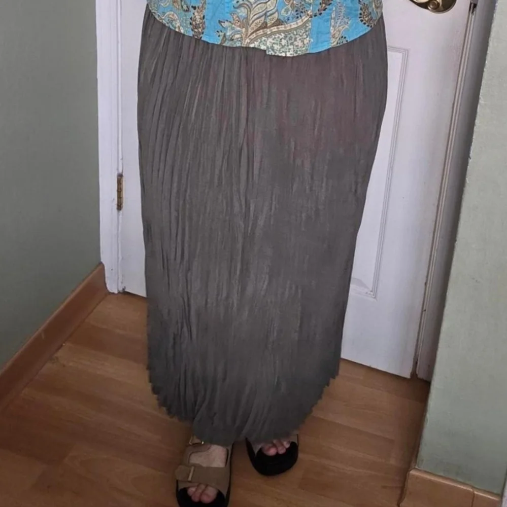 Vintage Green Pleated Maxi Skirt Lagenlook Size 8P Made In USA Forest Fairy